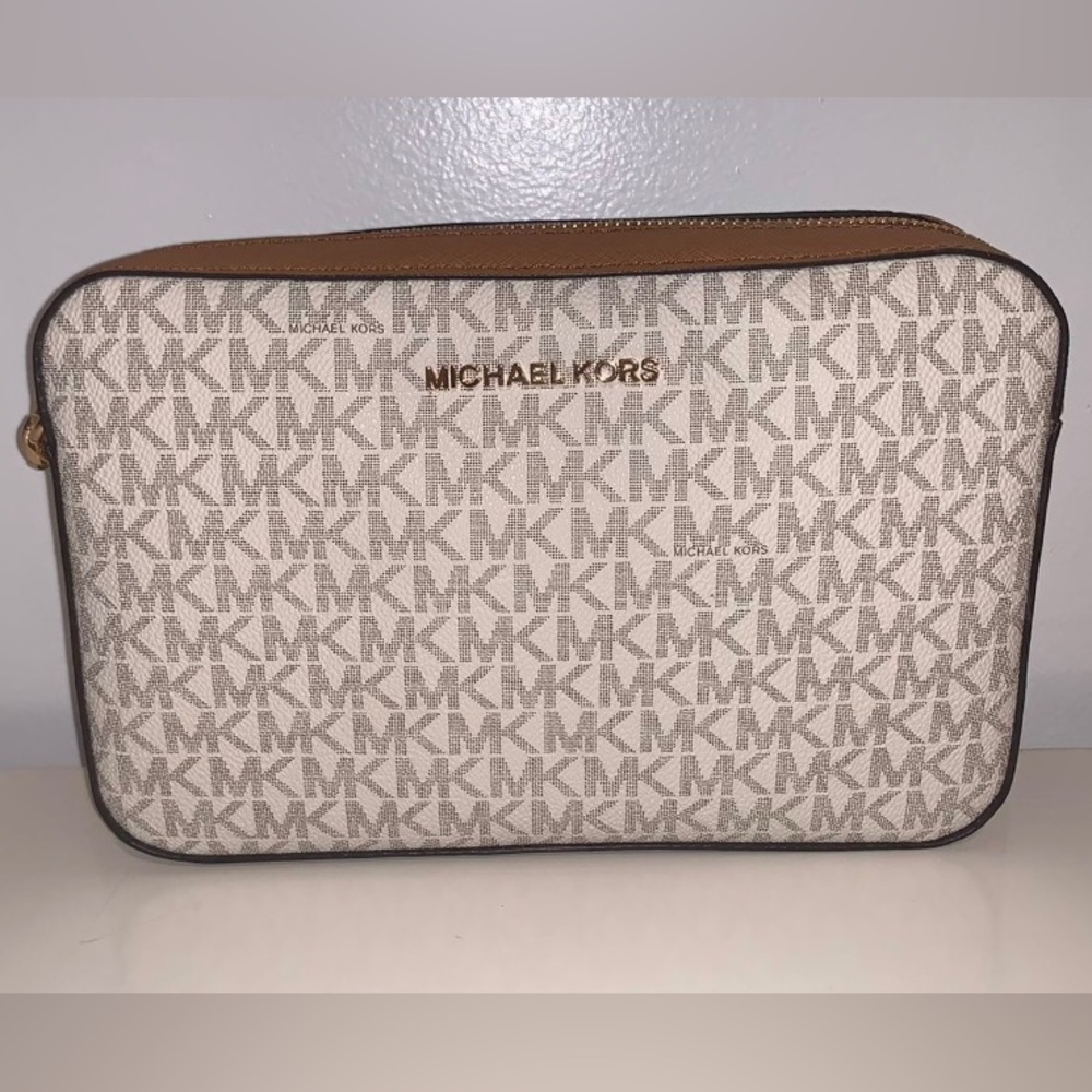 Michael Kors Crossbody Bag